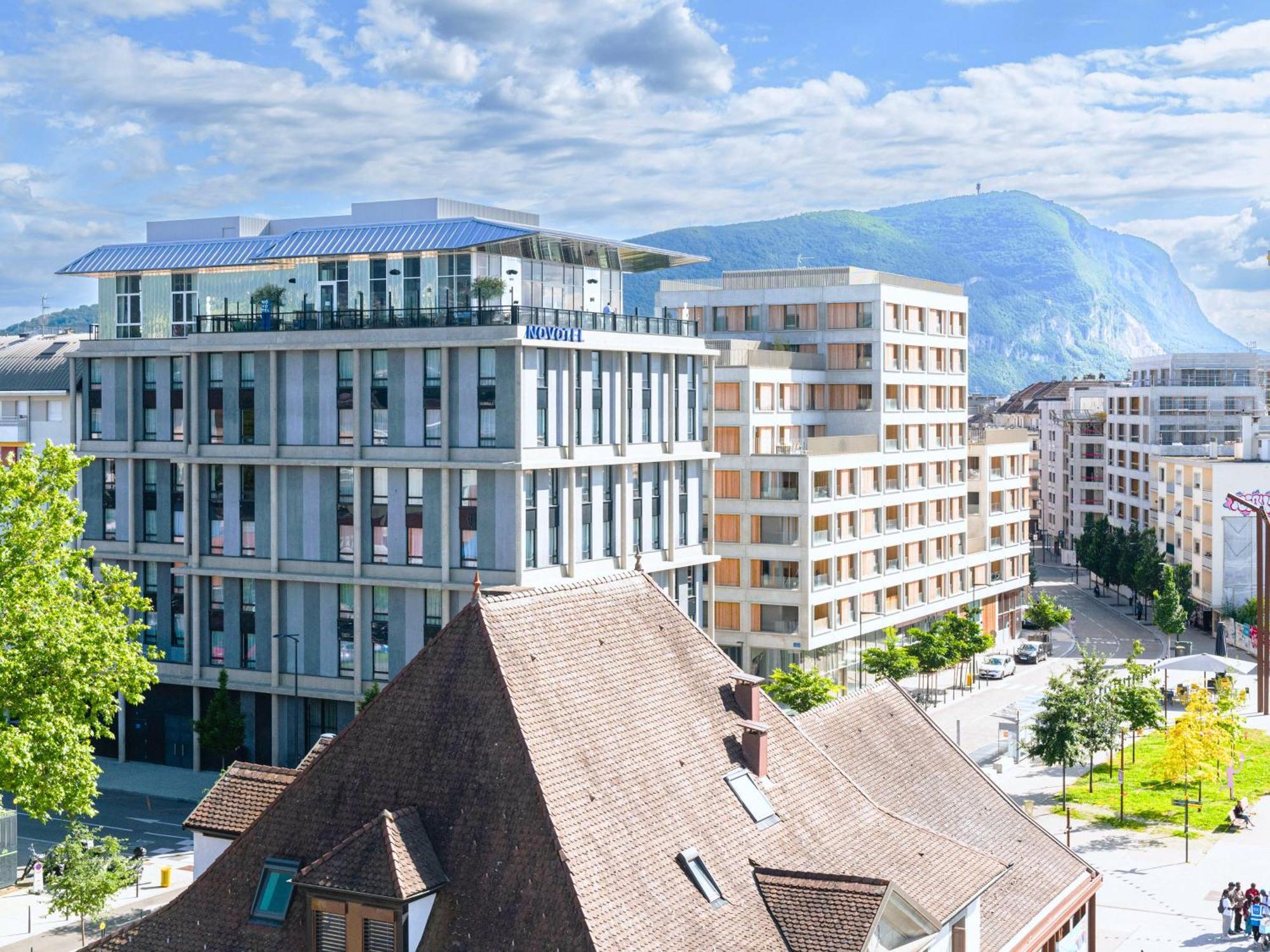 Novotel Annemasse Centre - Porte De Geneve エクステリア 写真