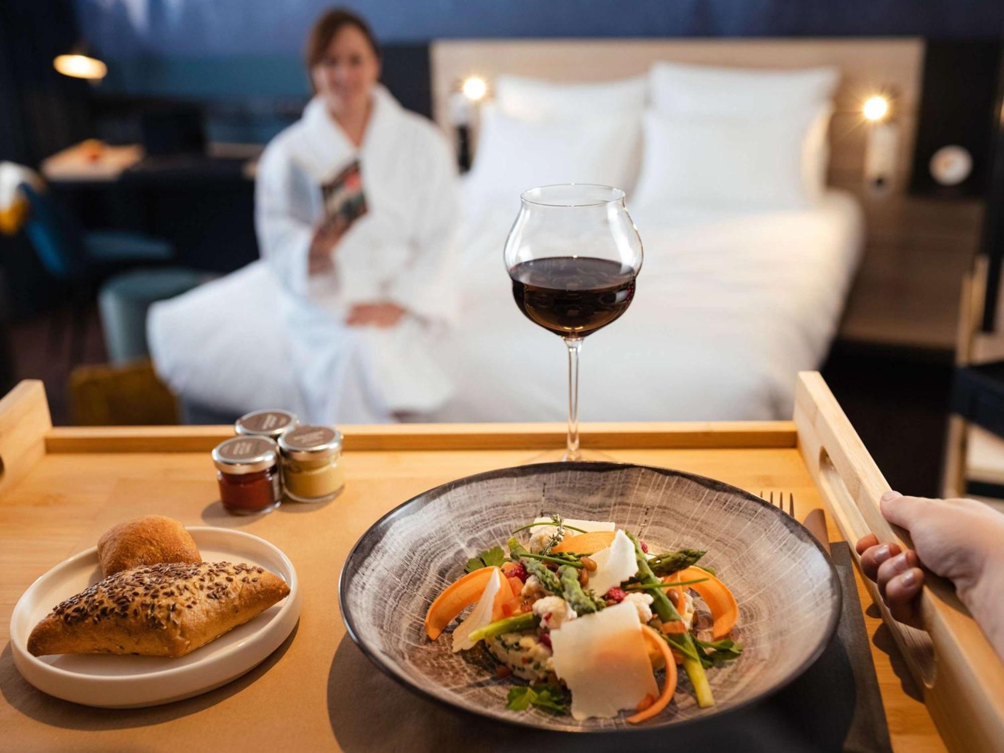 Novotel Annemasse Centre - Porte De Geneve エクステリア 写真