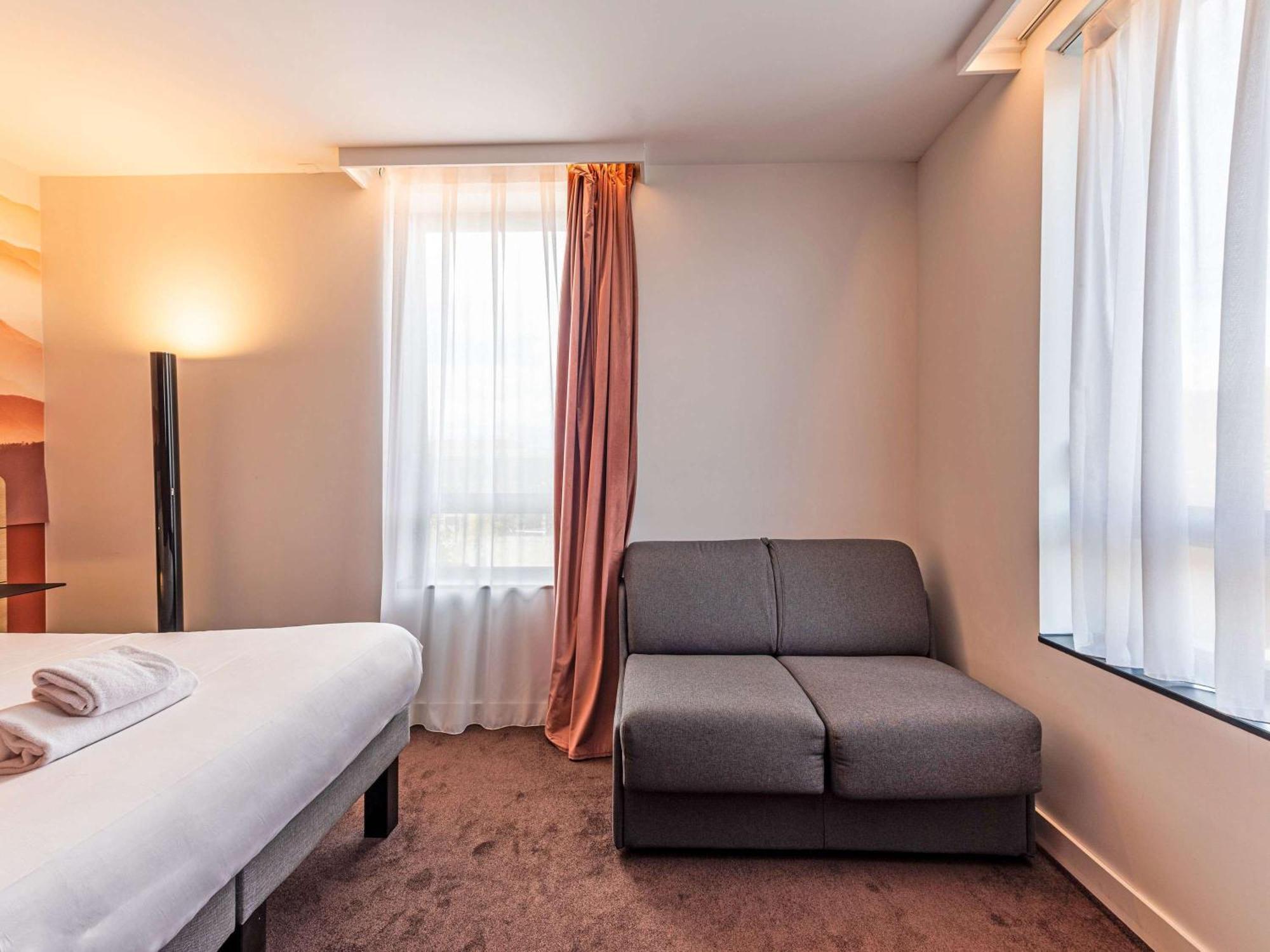 Novotel Annemasse Centre - Porte De Geneve エクステリア 写真