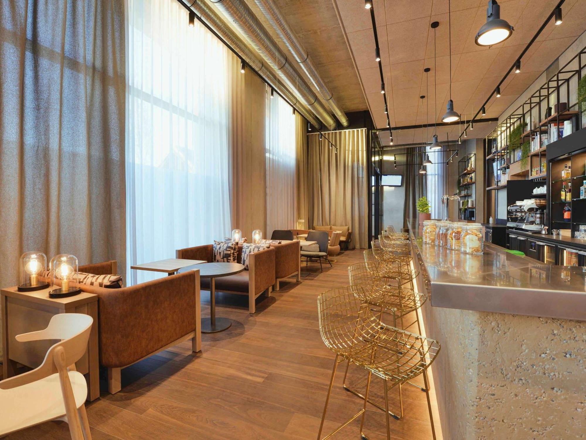Novotel Annemasse Centre - Porte De Geneve エクステリア 写真